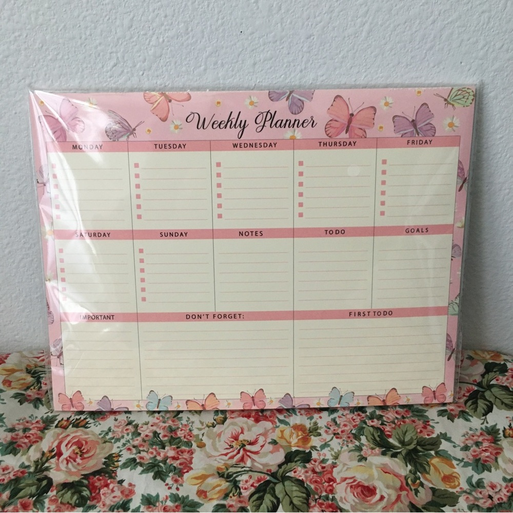 Butterfly & Flower Cottagecore Weekly Planner Notepad - Picture 2 of 5
